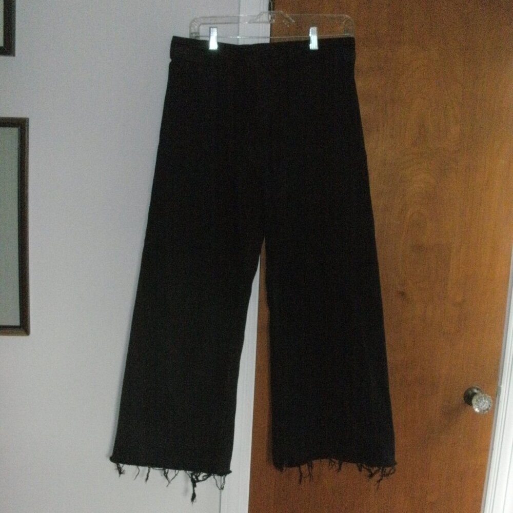 Zara Jeans Black Denim Cropped Raw Hem Wide Leg High Rise size 12